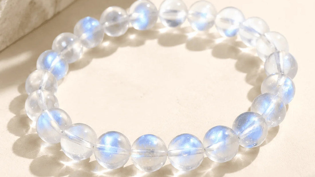 Labradorite Crystal: Meaning, Healing Properties, and Daily Benefits
