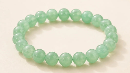 The Complete Everyday Guide to Aventurine Crystal: Meaning and Uses