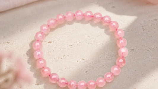 The Complete Everyday Guide to Rose Quartz Necklace: Meaning and Uses